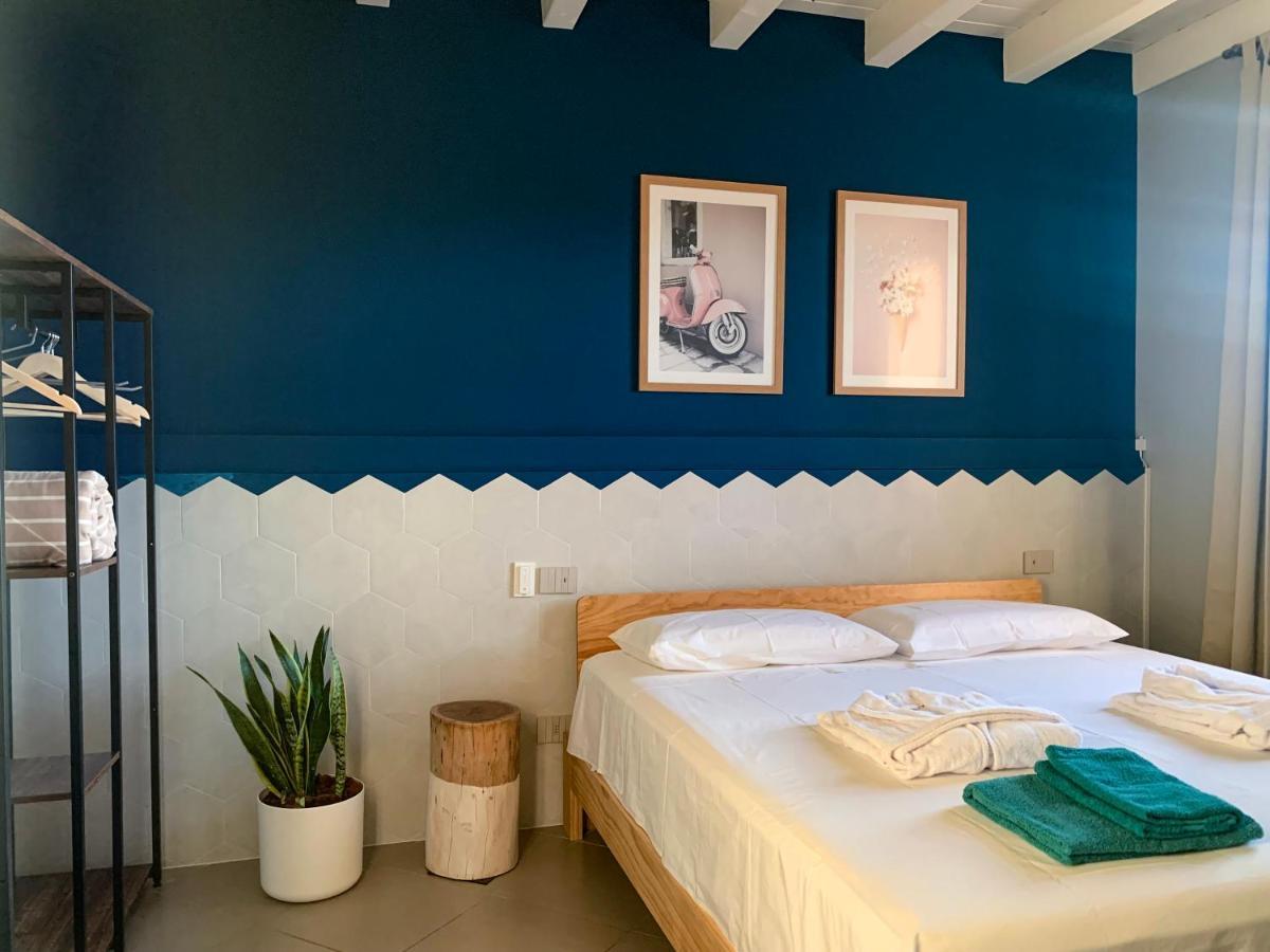 Charming Attic Apartment With Balcony & Swimming Pool 代森扎诺-德尔加达 外观 照片